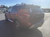 New 2025 Nissan Pathfinder Platinum image 3