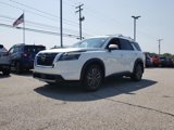 New 2025 Nissan Pathfinder SL image 3