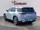 New 2025 Nissan Pathfinder SL w/ SL Premium Package image 3