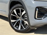 New 2025 Volkswagen Atlas SEL Premium R-Line image 2