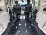 Used 2022 Chrysler Pacifica Touring-L image 3