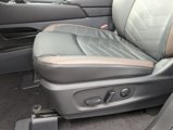 New 2025 Nissan Pathfinder Platinum image 4
