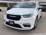Used 2023 Chrysler Pacifica Limited image 3