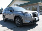 Used 2024 Nissan Pathfinder S image 2