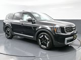 Used 2024 Kia Telluride S w/ S Sunroof Package image 2