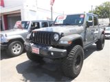 Used 2022 Jeep Gladiator Sport image 2