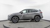 Used 2025 Nissan Rogue SV image 3