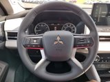 New 2025 Mitsubishi Outlander SE image 6