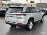 Used 2023 Jeep Grand Cherokee Limited w/ Luxury Tech Group II image 3