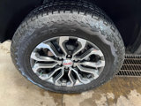 Used 2024 GMC Canyon Denali image 6