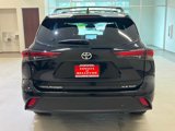Certified 2024 Toyota Highlander XLE image 5