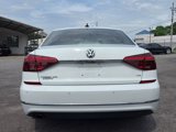 Used 2017 Volkswagen Passat 1.8T SEL Premium image 3