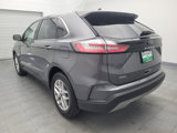 Used 2023 Ford Edge SEL image 5