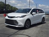New 2025 Toyota Sienna Platinum image 2
