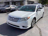 Used 2012 Toyota Avalon Limited image 3