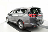 Used 2023 Chrysler Pacifica Limited image 5