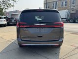 Used 2022 Chrysler Pacifica Touring-L w/ Uconnect Theater Family Group image 6
