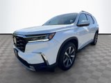 Used 2025 Honda Pilot Elite image 3