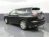 New 2025 Mitsubishi Outlander ES image 3