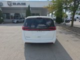 New 2026 Chrysler Pacifica Select image 5