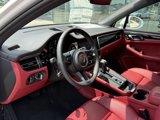 Used 2025 Porsche Macan image 4