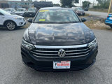 Used 2019 Volkswagen Jetta SE w/ Cold Weather Package image 4