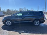 New 2025 Chrysler Pacifica Select image 4