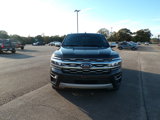 Used 2022 Ford Expedition Platinum image 2