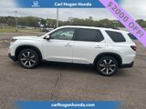 New 2025 Honda Pilot Touring image 5