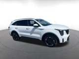 Used 2024 Kia Sorento S image 2