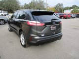 Used 2019 Ford Edge SE image 3