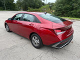 Used 2025 Hyundai Elantra SE image 4