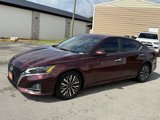 Used 2023 Nissan Altima 2.5 SV image 3