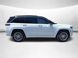 New 2025 Jeep Grand Cherokee Summit image 2