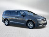 New 2025 Chrysler Pacifica Select image 2