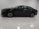 Used 2023 Nissan Altima 2.5 SV image 2