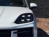 Used 2024 Porsche Cayenne Coupe image 5