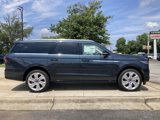 New 2025 Lincoln Navigator L Reserve image 2