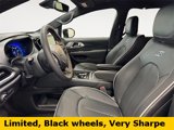 New 2025 Chrysler Pacifica Limited w/ Trailer Tow Group image 6