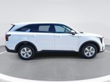 New 2025 Kia Sorento LX image 4