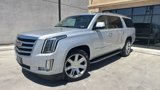 Used 2019 Cadillac Escalade ESV Luxury image 2