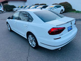 Used 2019 Volkswagen Passat 2.0T Wolfsburg image 4