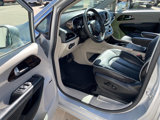 Used 2022 Chrysler Pacifica Limited image 5