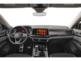 New 2025 Volkswagen Atlas Peak Edition SE image 4