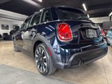 Used 2022 MINI Cooper 4-Door Hardtop image 5