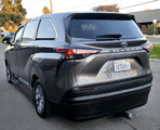 Used 2022 Toyota Sienna LE image 3