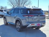 New 2025 Nissan Pathfinder Platinum image 4