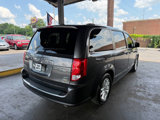 Used 2019 Dodge Grand Caravan SXT image 5