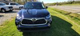 Used 2021 Toyota Highlander XLE image 2