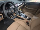 Used 2025 Porsche Macan image 4